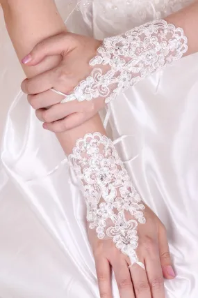 2024 Lace Wrist Length Bridal Gloves WK1001