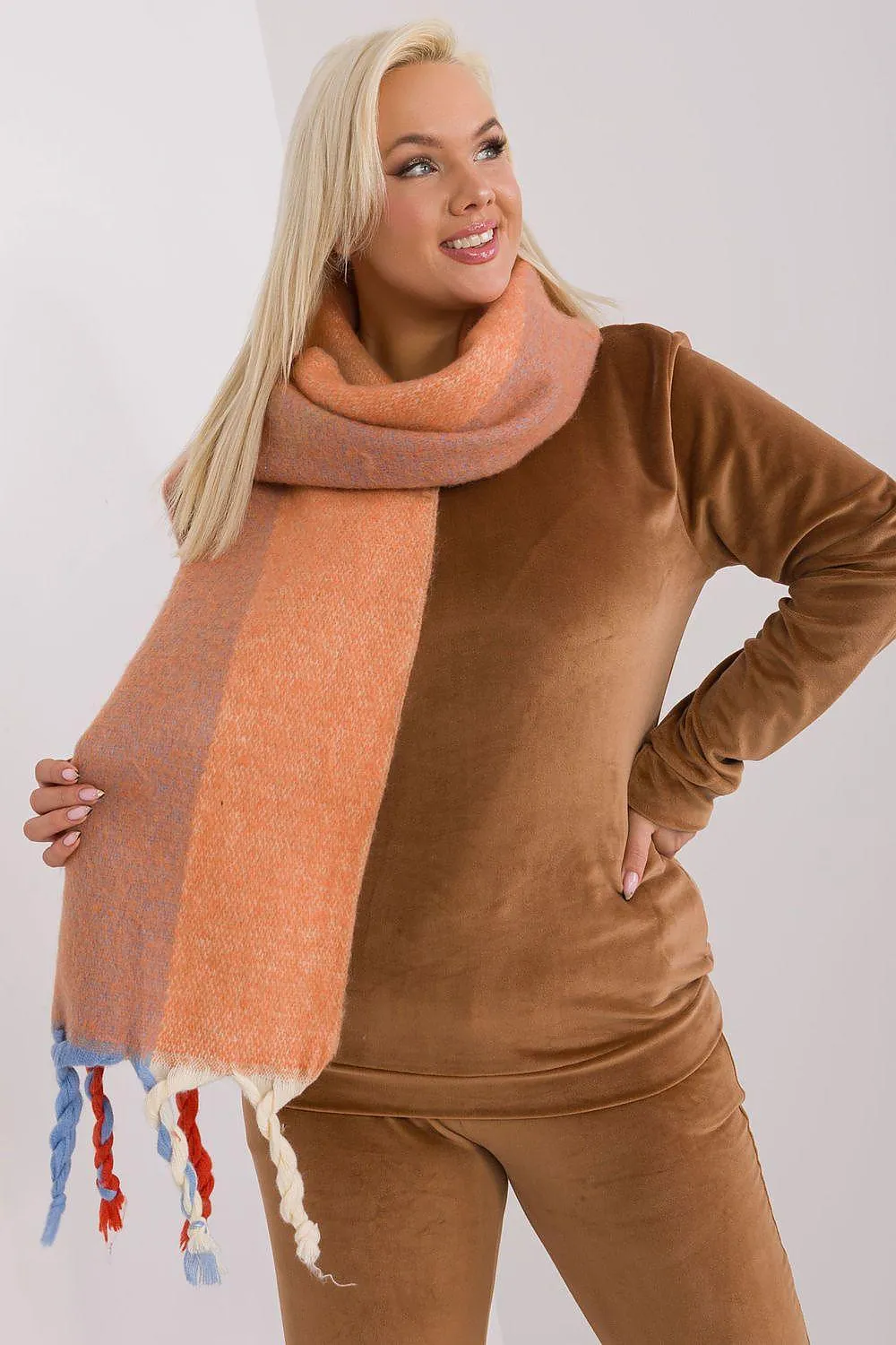 Elegant Autumn Striped Shawl with Charming Tassels