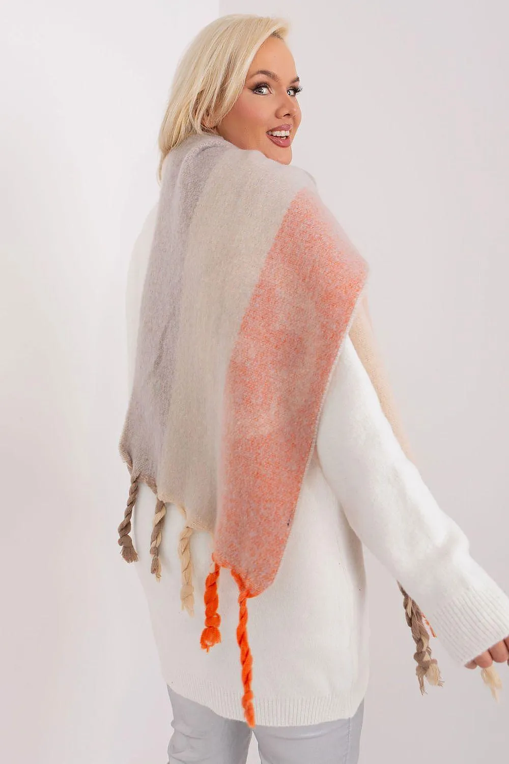 Elegant Autumn Striped Shawl with Charming Tassels