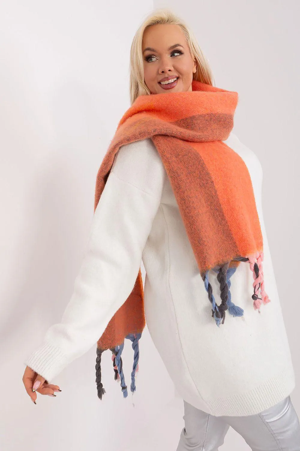 Elegant Autumn Striped Shawl with Charming Tassels