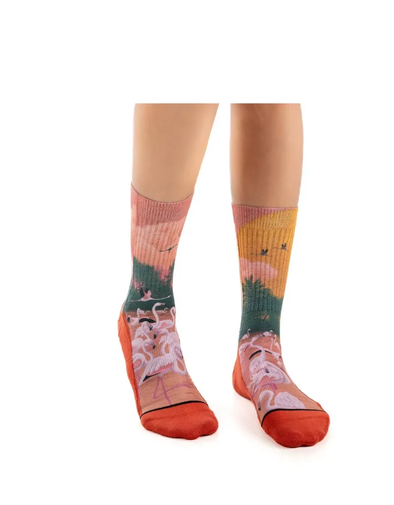 FLAMINGOS IN THE SUNSET ACTIVE SOCKS