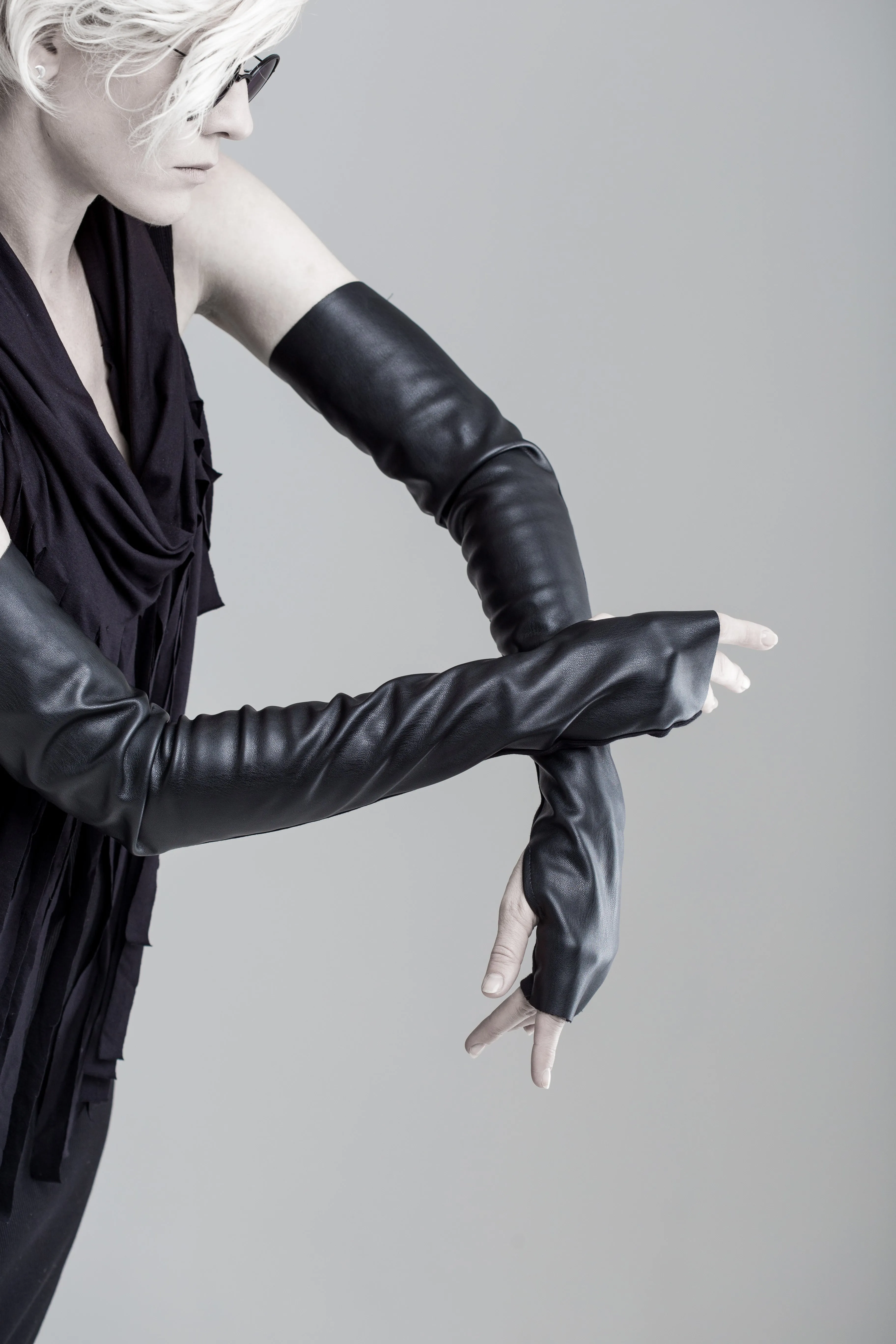 Long leather fingerless gloves